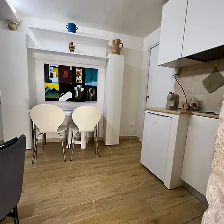 Casa Lomenzo * オストゥーニ